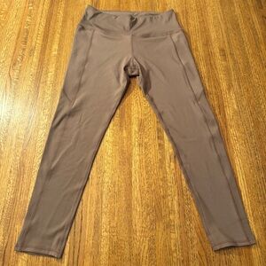 NWOT Women’s taupe athletic leggings, size large, by Leg End